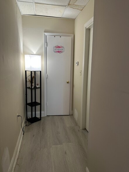 More Photos Of 232 Stuyvesant Ave, Lyndhurst Storefront Retail Residential For Sale