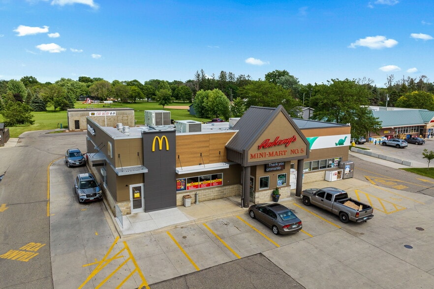 More Photos Of 1400 14th St NW, Austin Service Station For Sale