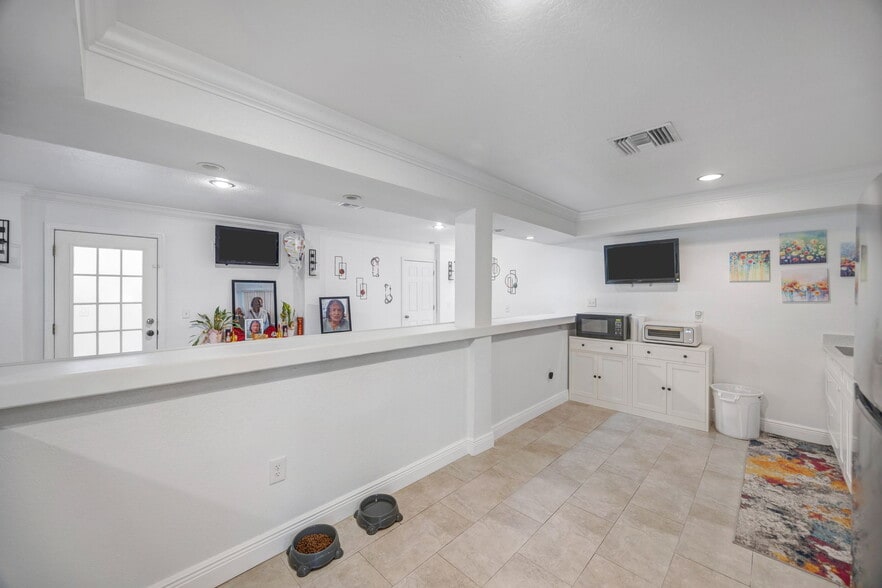 More Photos Of 826 W Shell Point Rd, Ruskin Land For Sale