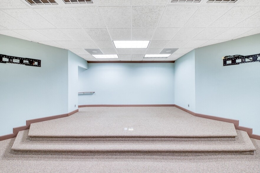 More Photos Of 1184 Davis Pl NW, Atlanta Religious Facility For Sale