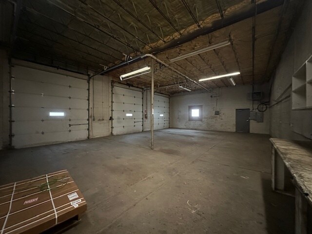 More Photos Of 198 Crowe Ave, Mars Flex For Sale