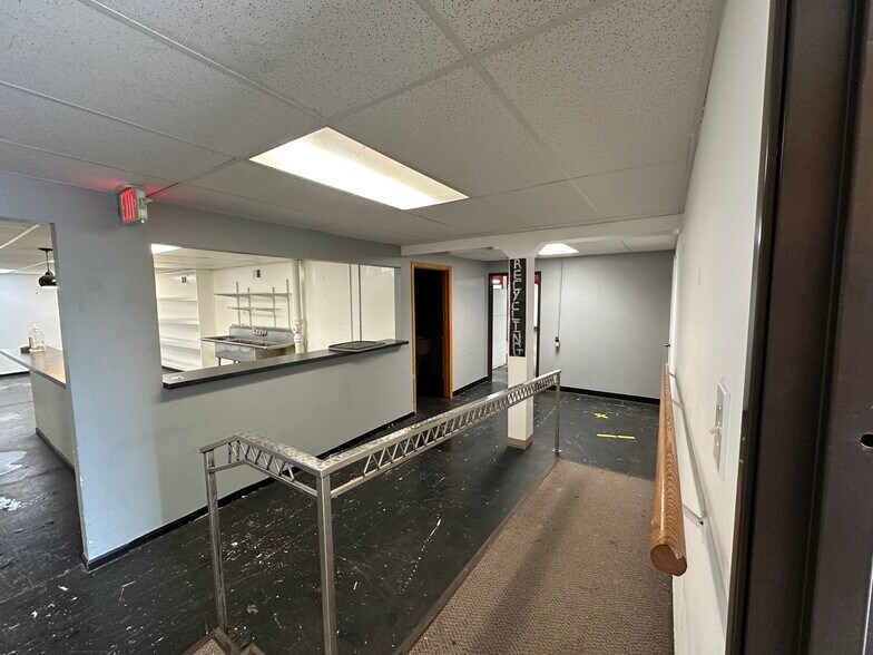 More Photos Of 1935 Q St, Lincoln Freestanding For Sale