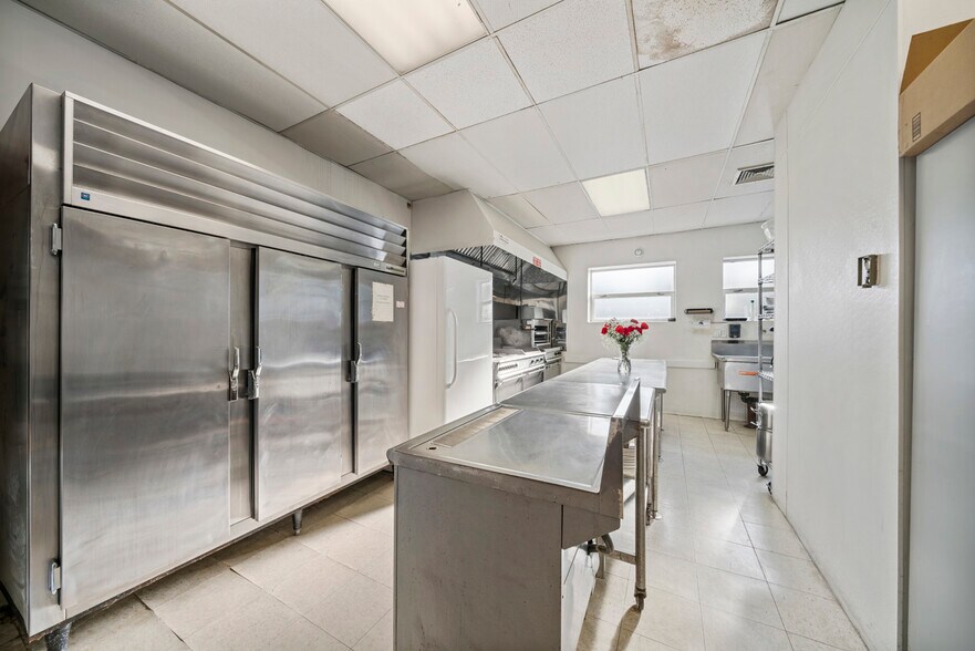 More Photos Of 215 Hill St, Boonton Schools For Lease