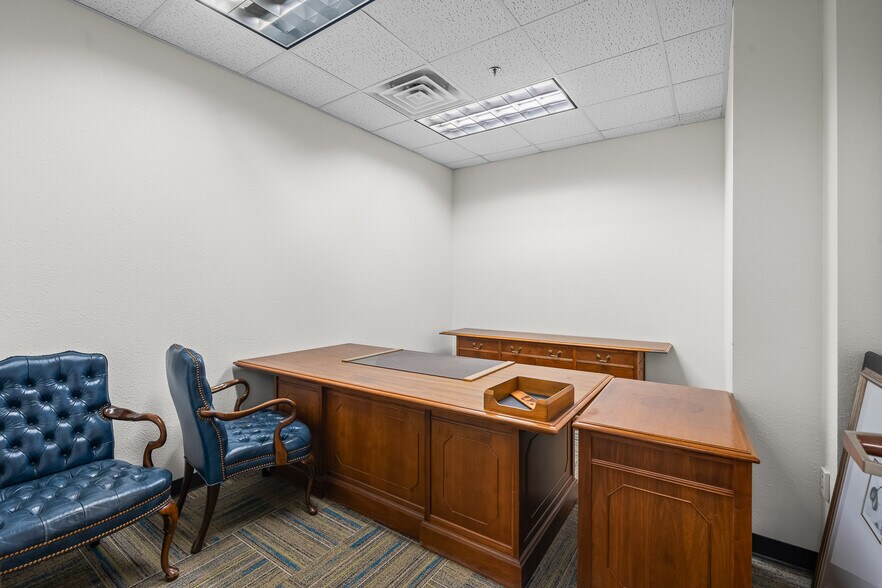 More Photos Of 7202 Slide Rd, Lubbock Medical For Lease
