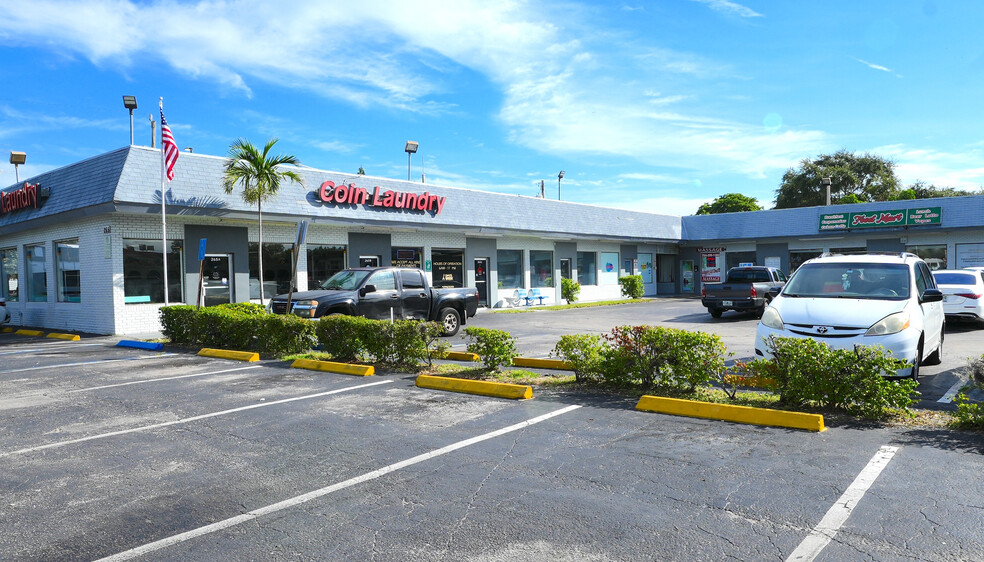 Primary Photo Of 265 S Federal Hwy, Dania Beach Unknown For Lease