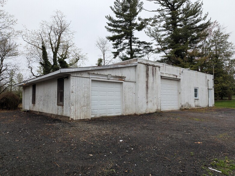 More Photos Of 2005 E Churchville Rd, Bel Air Freestanding For Sale