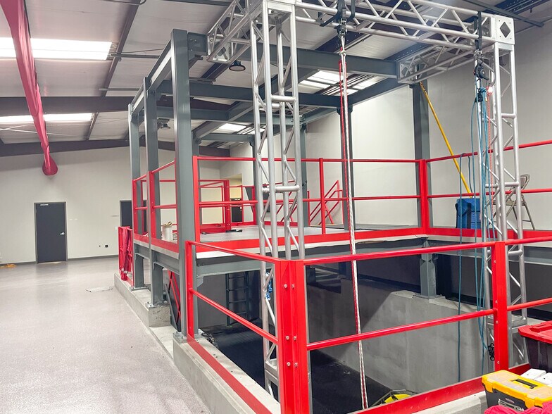 More Photos Of 4525 Schillinger Rd N, Semmes Service For Lease