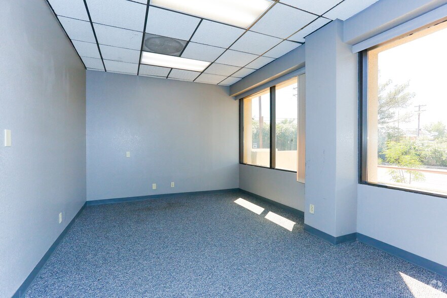 More Photos Of 1771 E Flamingo Rd, Las Vegas Unknown For Lease