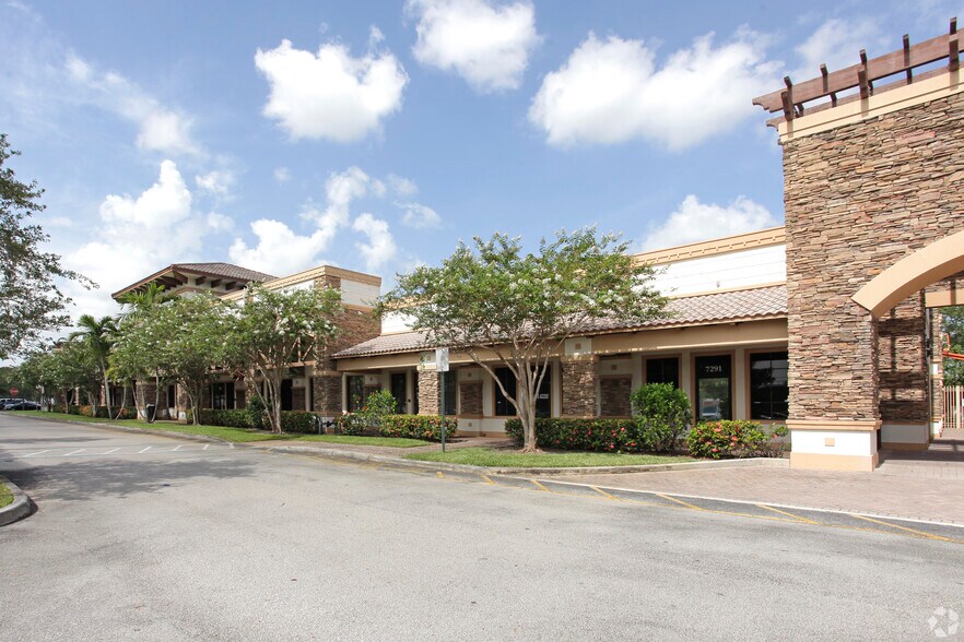 More Photos Of 7201-7391 N State Road 7, Parkland Unknown For Lease