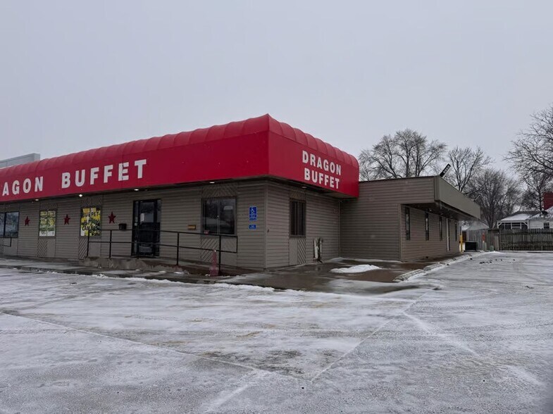 More Photos Of 600 E Bridge St, Redwood Falls Restaurant For Sale
