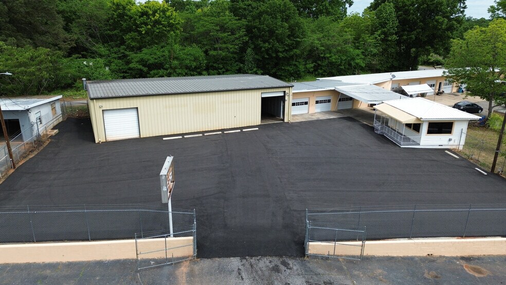 Primary Photo Of 2008 W Whitner St, Anderson Flex For Sale