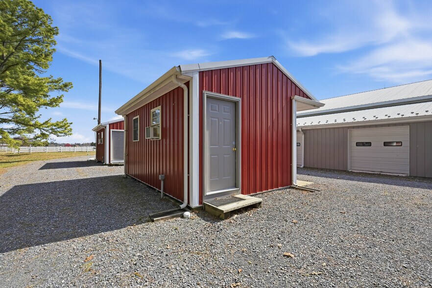 More Photos Of 89 Hunting Quarter Rd, Greenwood Trailer Camper Park For Sale