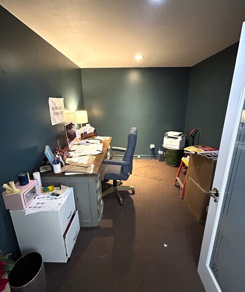 More Photos Of 200 W Main St, Council Grove Storefront Retail Residential For Sale