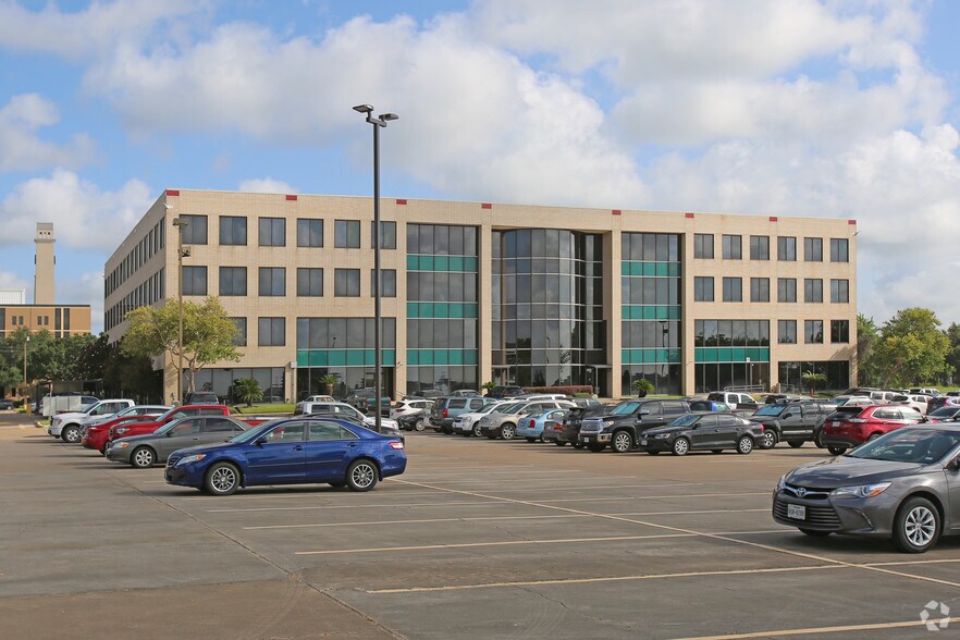 More Photos Of 2200 Space Park Dr, Houston Unknown For Lease