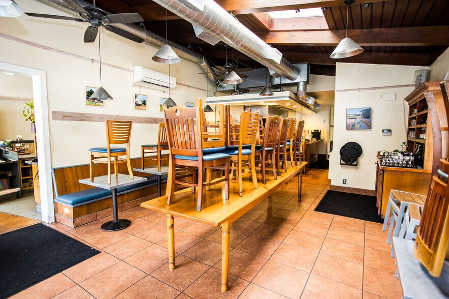 More Photos Of 2920-2926 Domingo Ave, Berkeley Storefront Retail Office For Lease