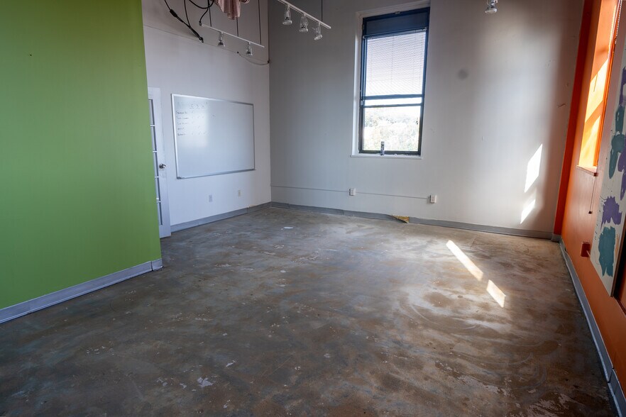 More Photos Of 5-17 Washington St, Norwalk Office For Sale