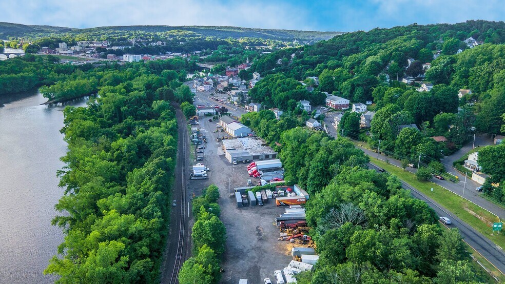 More Photos Of 38 Commerce St, Derby Manufacturing For Lease