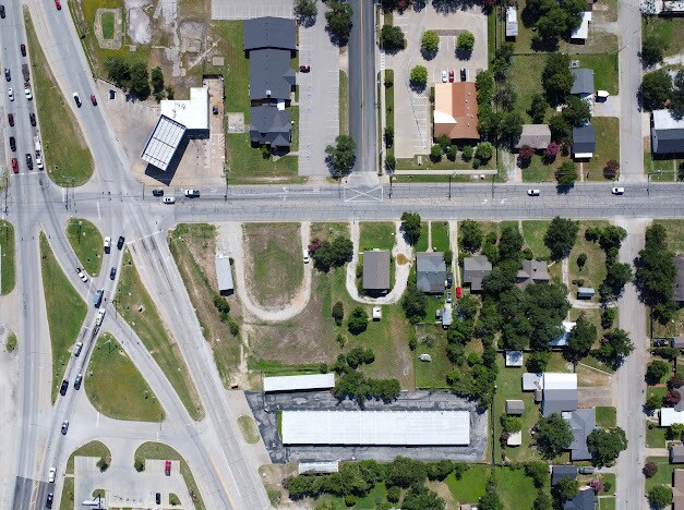 More Photos Of 202 S Bowie Dr, Weatherford Land For Sale