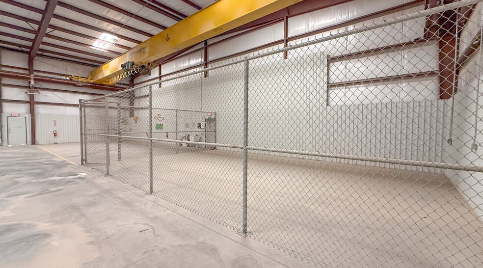 More Photos Of 9215 W County Road 127, Midland Warehouse For Lease