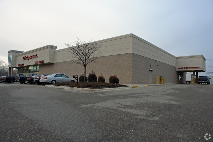 More Photos Of 24140 Orchard Lake Rd, Farmington Drugstore For Sale