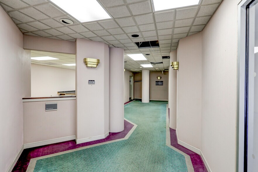 More Photos Of 2301 Columbia Ave, Lancaster Medical For Sale