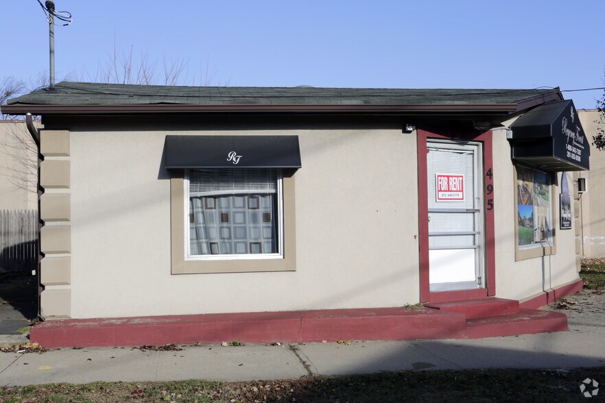 More Photos Of 495 Westminster Pl, Lodi Office For Lease