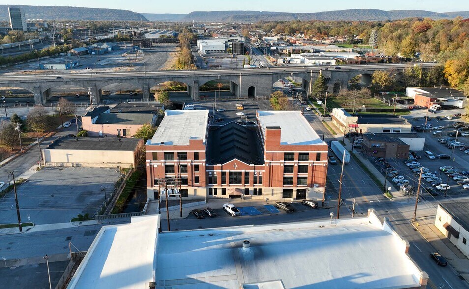 More Photos Of 100 N Cameron St, Harrisburg Office For Lease