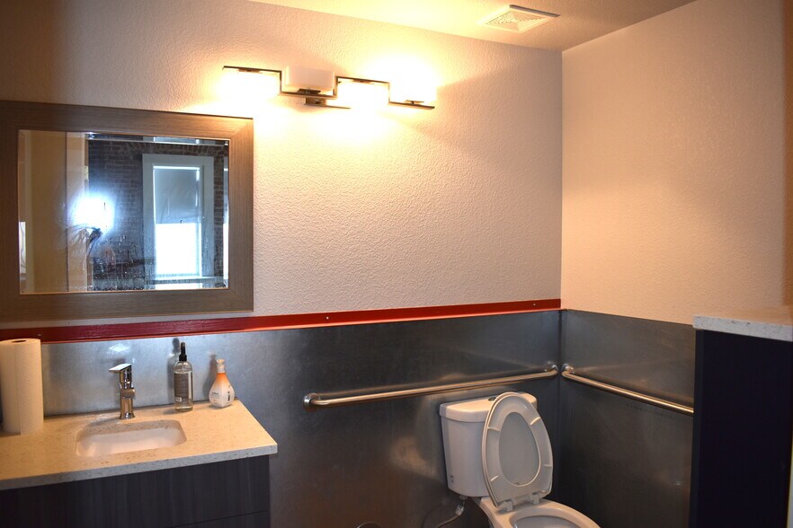 More Photos Of 2931-2935 W 25th Ave, Denver Storefront Retail Office For Lease