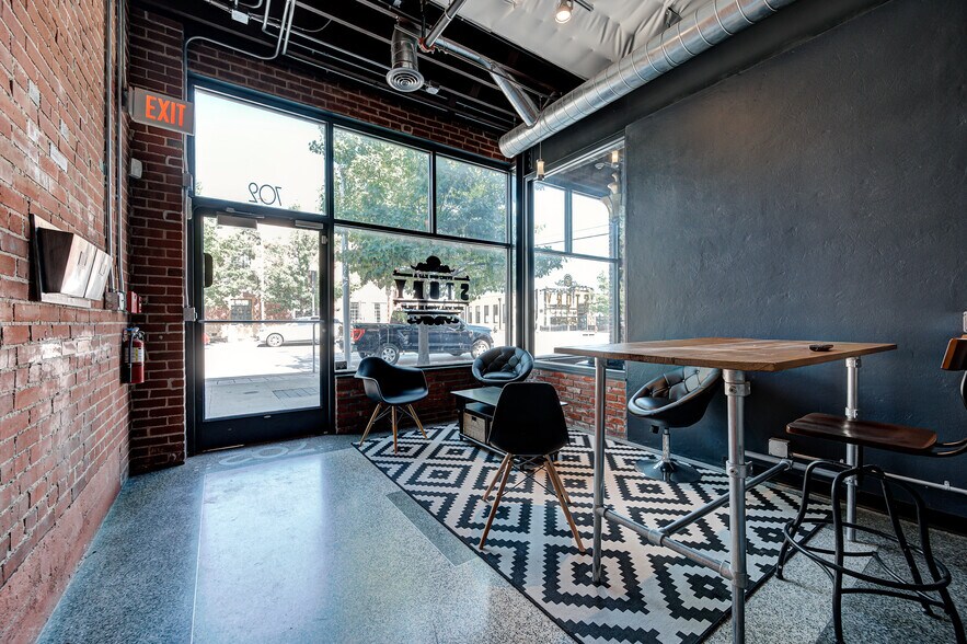 More Photos Of 702 W Sheridan Ave, Oklahoma City Office For Lease