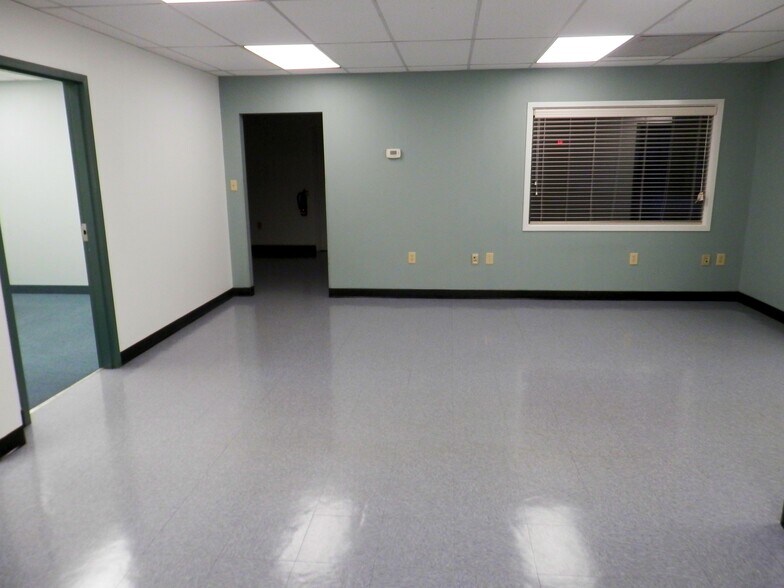 More Photos Of 1430 Lloyd Rd, Wickliffe Manufacturing For Sale