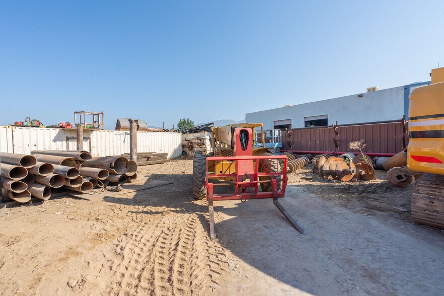 More Photos Of 669 Arroyo St, San Fernando Manufacturing For Sale