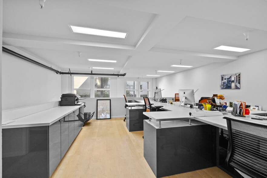 More Photos Of 50 29th St, San Francisco Apartments For Sale