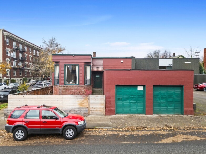 More Photos Of 1305 SE Belmont St, Portland Office For Sale