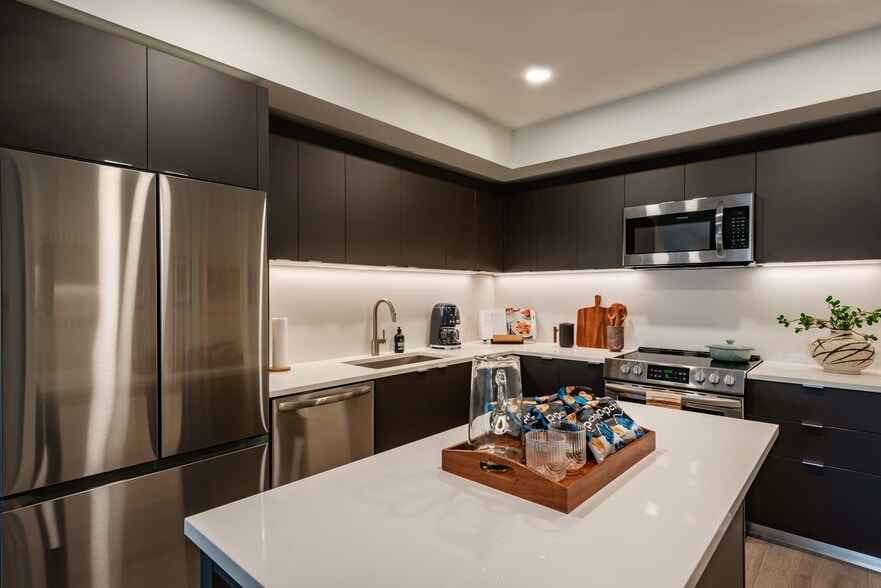 More Photos Of 300 Neal Pl NE, Washington Apartments For Lease