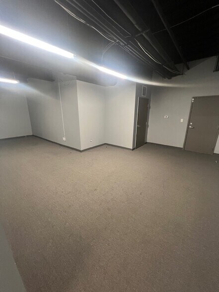 More Photos Of 133 N Locust Hill Dr, Lexington Self Storage For Lease