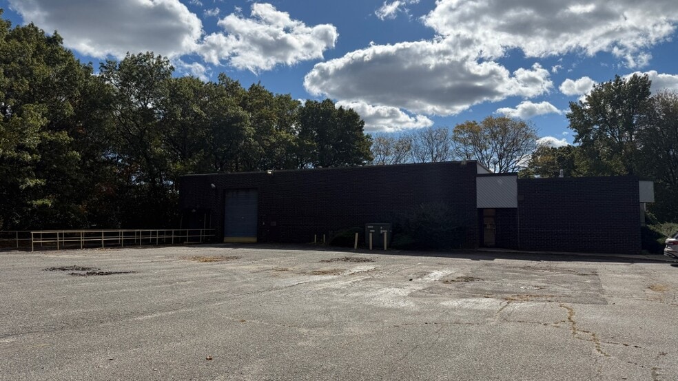 More Photos Of 155 Adams Ave, Hauppauge Warehouse For Sale