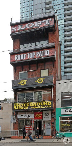 More Photos Of 365 King St W, Toronto Storefront Retail Residential For Lease