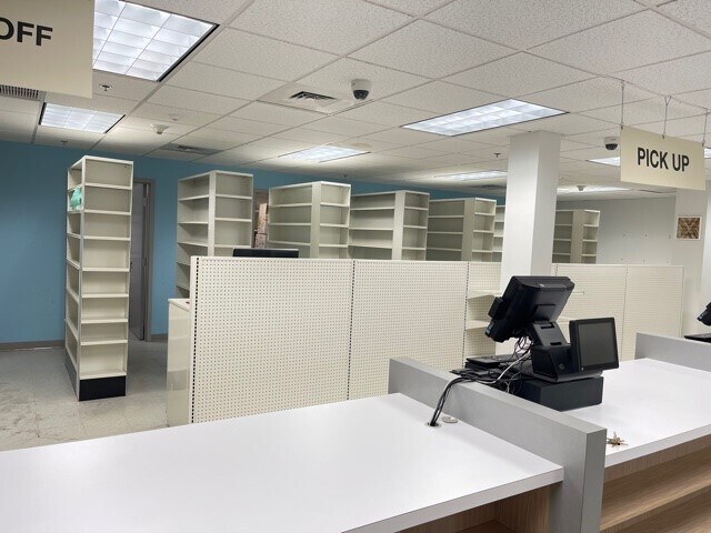 More Photos Of 340 Wood Rd, Braintree Medical For Lease