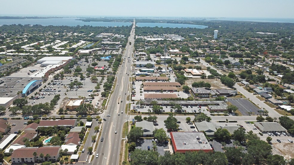 More Photos Of 6220 Manatee Ave W, Bradenton Medical For Sale