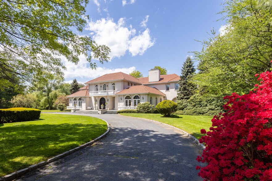 More Photos Of 23 Old Westbury Rd, Old Westbury Land For Sale