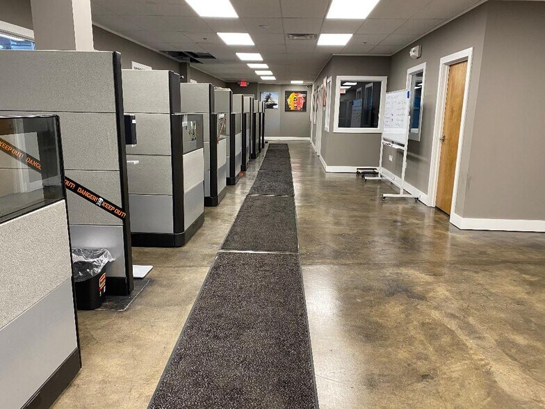 More Photos Of 1537-1545 Hansford St, Charleston Light Distribution For Lease