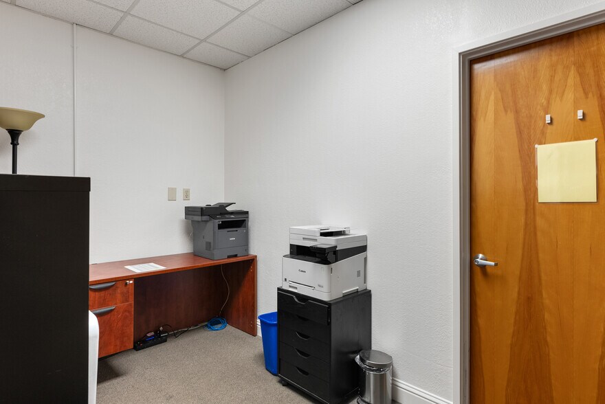 More Photos Of 564 S Dora St, Ukiah Medical For Lease