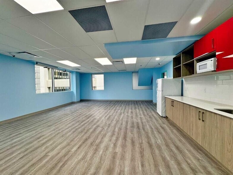 More Photos Of 634 6th Ave SW, Calgary Loft Creative Space For Sale