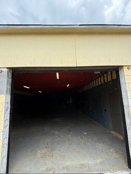 More Photos Of 1019 Lee St SW, Atlanta Freestanding For Lease