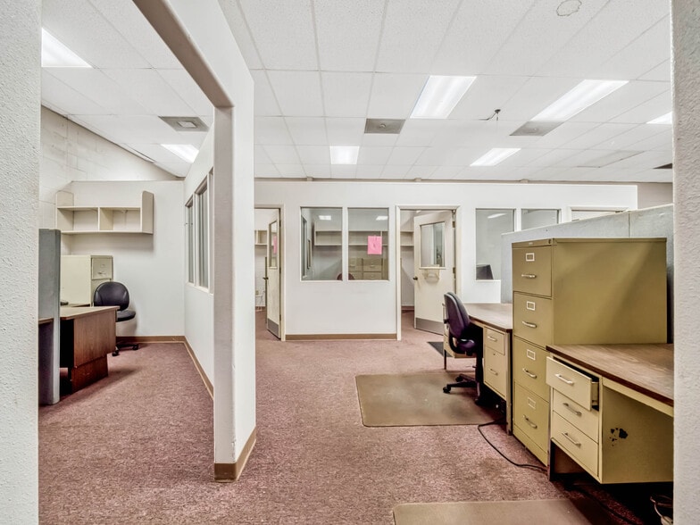 More Photos Of 34135 Cardinal Ln, Eustis Warehouse For Sale