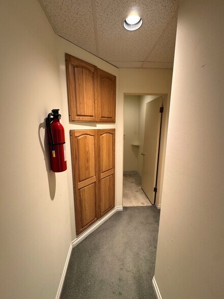 More Photos Of 2350 E Main St, Ventura Office For Lease