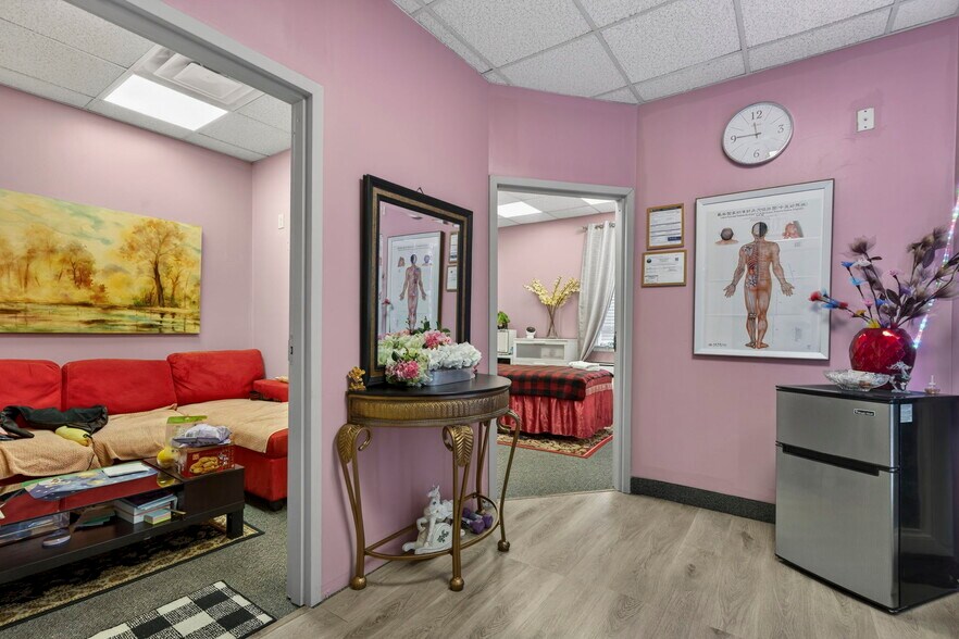 More Photos Of 451 Andover St, North Andover Medical For Sale