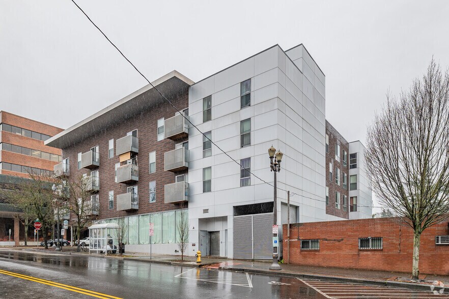 More Photos Of 621 Broadway St, Vancouver Apartments For Lease