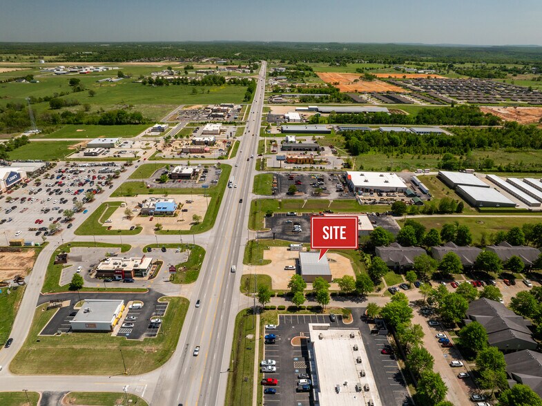 More Photos Of 3370 US-412 Hwy, Siloam Springs Freestanding For Lease