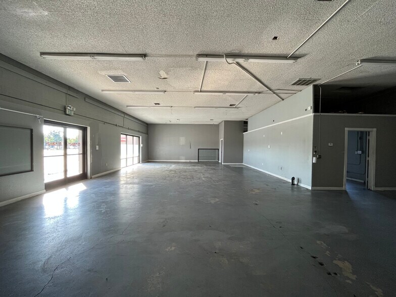 More Photos Of 2200 Churn Creek Rd, Redding Storefront Retail Office For Sale